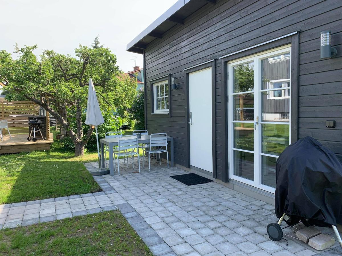 Toppmodernt Litet Hus Naera Kalmar Slott Och Havet Exterior photo